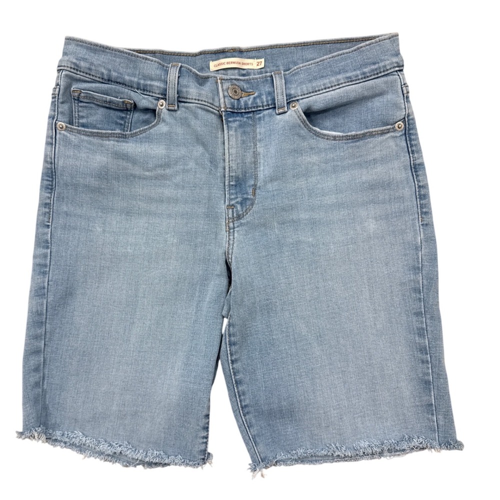 Levis Classic Bermuda Shorts Womens 27 Light Wash Denim Frayed Hem 29707-0073